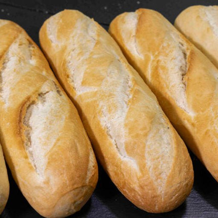 FRENCH BAGUETTE 25 ± 2 cm 140G (50PCS/BOX) - Hellenic Imports