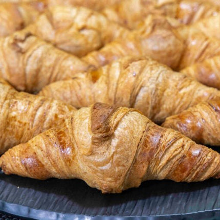 MINI BUTTER CROISSANT R2B 30G (7KG/BOX) - Hellenic Imports