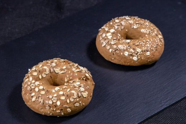 MULTI - SEED SANDWICH BUN ROUND 130G (26PCS/BOX) - Hellenic Imports